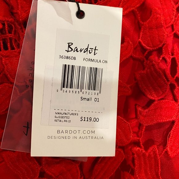 NWT Bardot Gemma Lace Halter Dress Red Size 6 Small - Picture 5 of 5